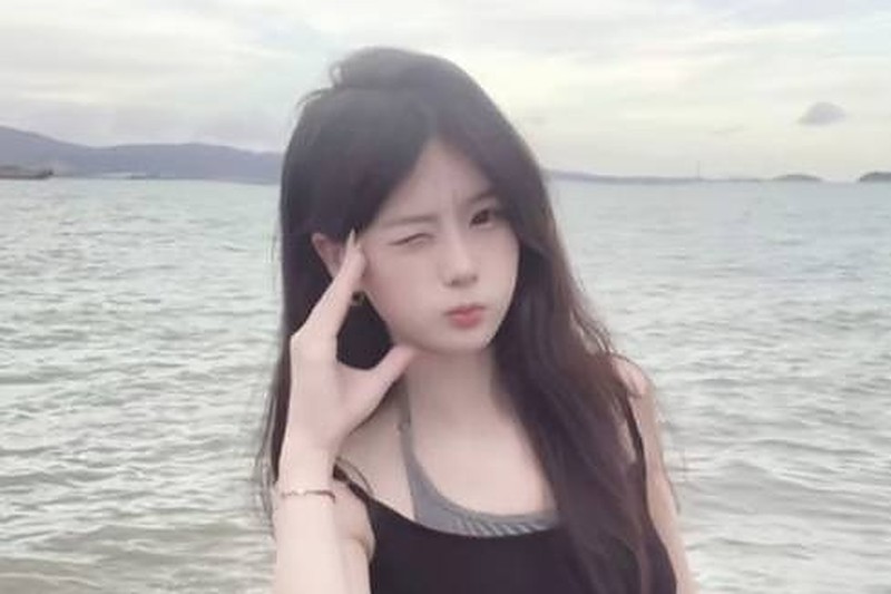 河北沧州肃宁 红衣女跨城抓小三 现场大打出手让对方双重社死