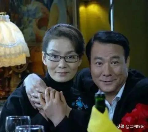 被潘虹“抢老公”后大闹片场，离婚却背负骂名，78岁的她现状如何