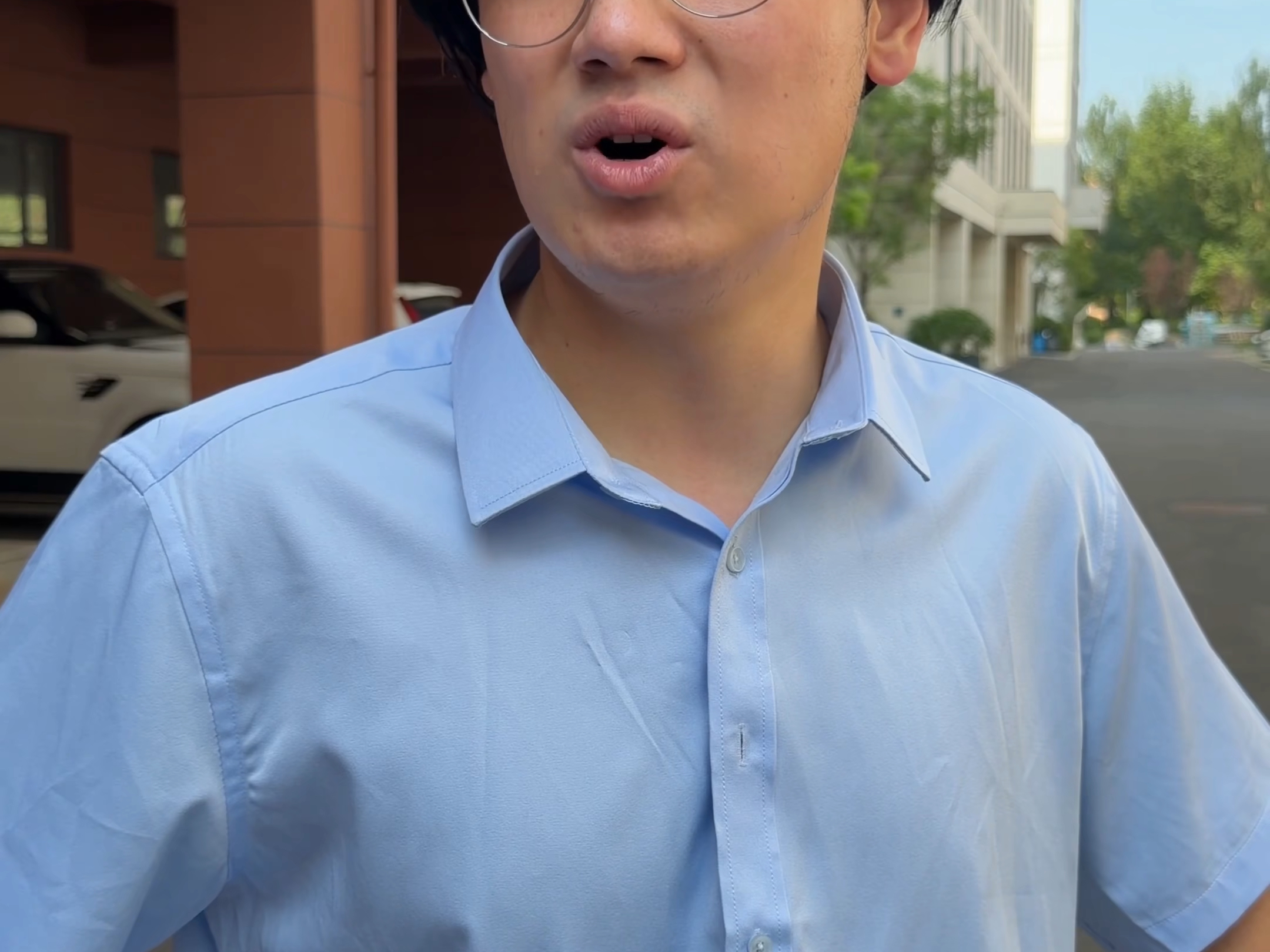 老师年纪小是一种什么体验？