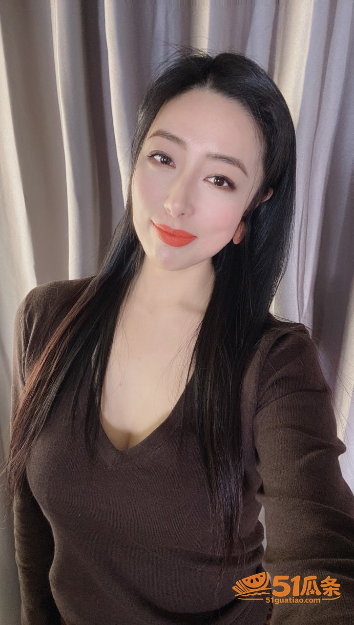 王芳 南大女教师深夜相关图片3