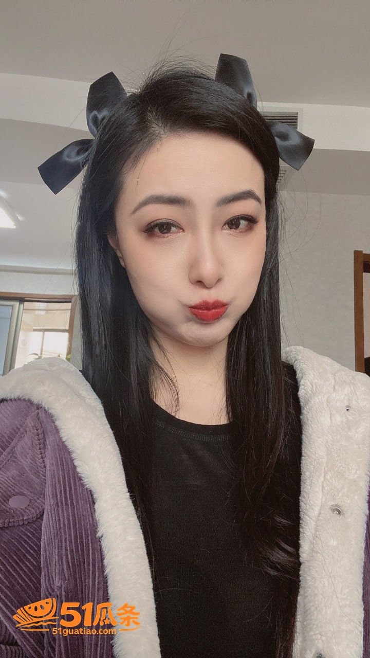 王芳 南大女教师深夜相关图片1