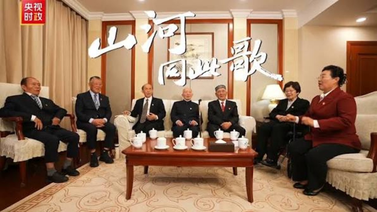 “七一勋章”获得者同唱一首歌