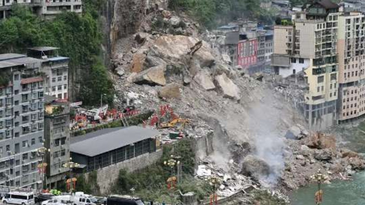 重庆彭水山体崩塌已确认51人遇难