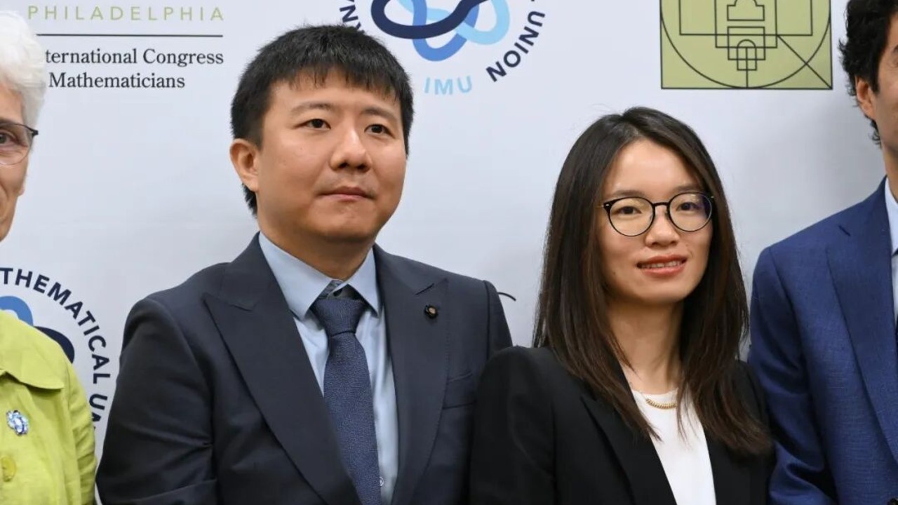 王虹邓煜冲击菲尔兹奖