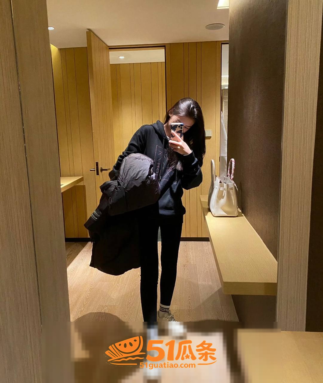 女主播 魏莹 虚构单相关图片2