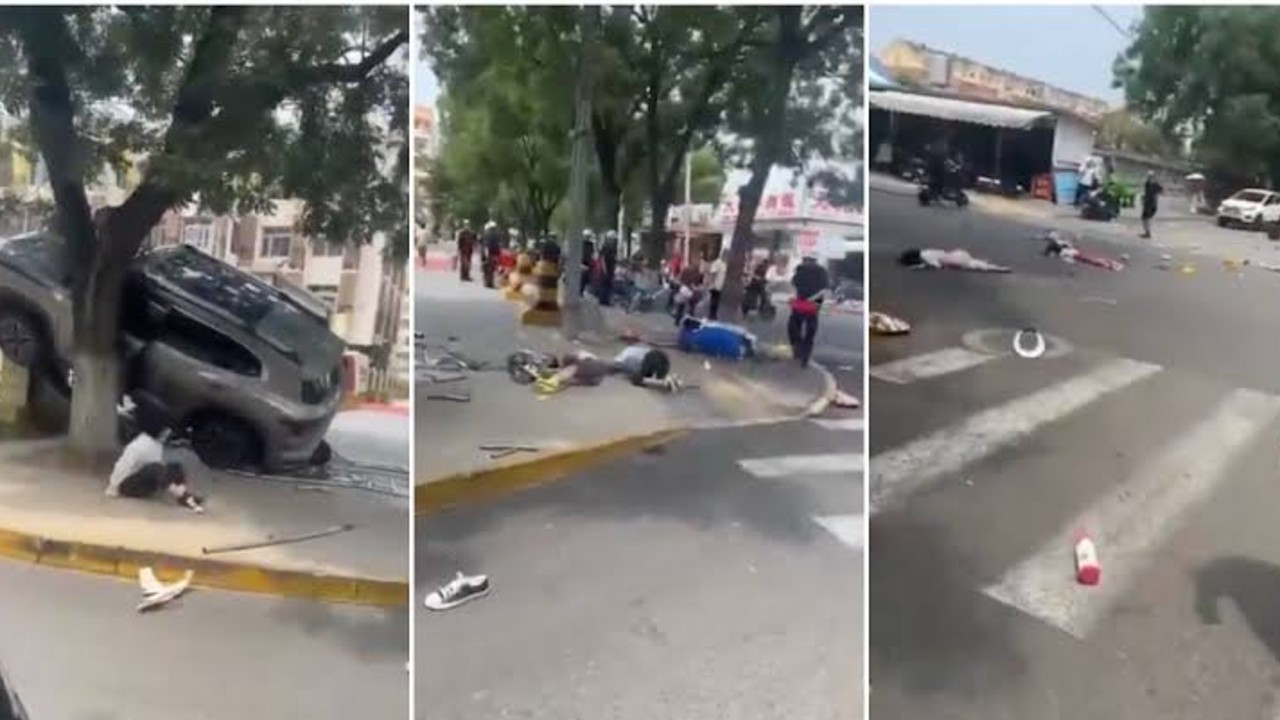 汽车路口撞亡三个初中生，人直接被撞飞100多米? 中雨天气下的县道双向单车道路段，搭载三名未成年人的电动摩托车从道路侧边小区缺口转弯驶入主路时，与对向直行小型 SUV 发生碰撞，造成电动摩托车上三人全部身亡。涉事 SUV 存在严重超速情形，事发路段限速 40 公里每小时，区间测速约 110 公里每小时，事故责任初步倾向同等责任，涉事车辆投保 300 万商业保险。
严重超速直行车辆应承担多大事故责任比例？违规载人转弯电摩需承担多少事故过错？同等责任情形下是否构成交通肇事罪？#交通事故#交通事故律师#交通事故