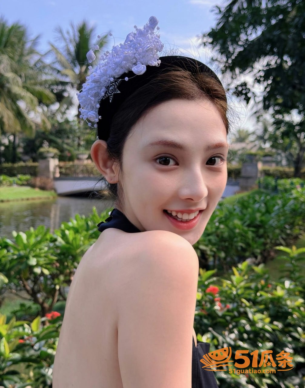 彭小苒 七夕被拍搂腰相关图片4