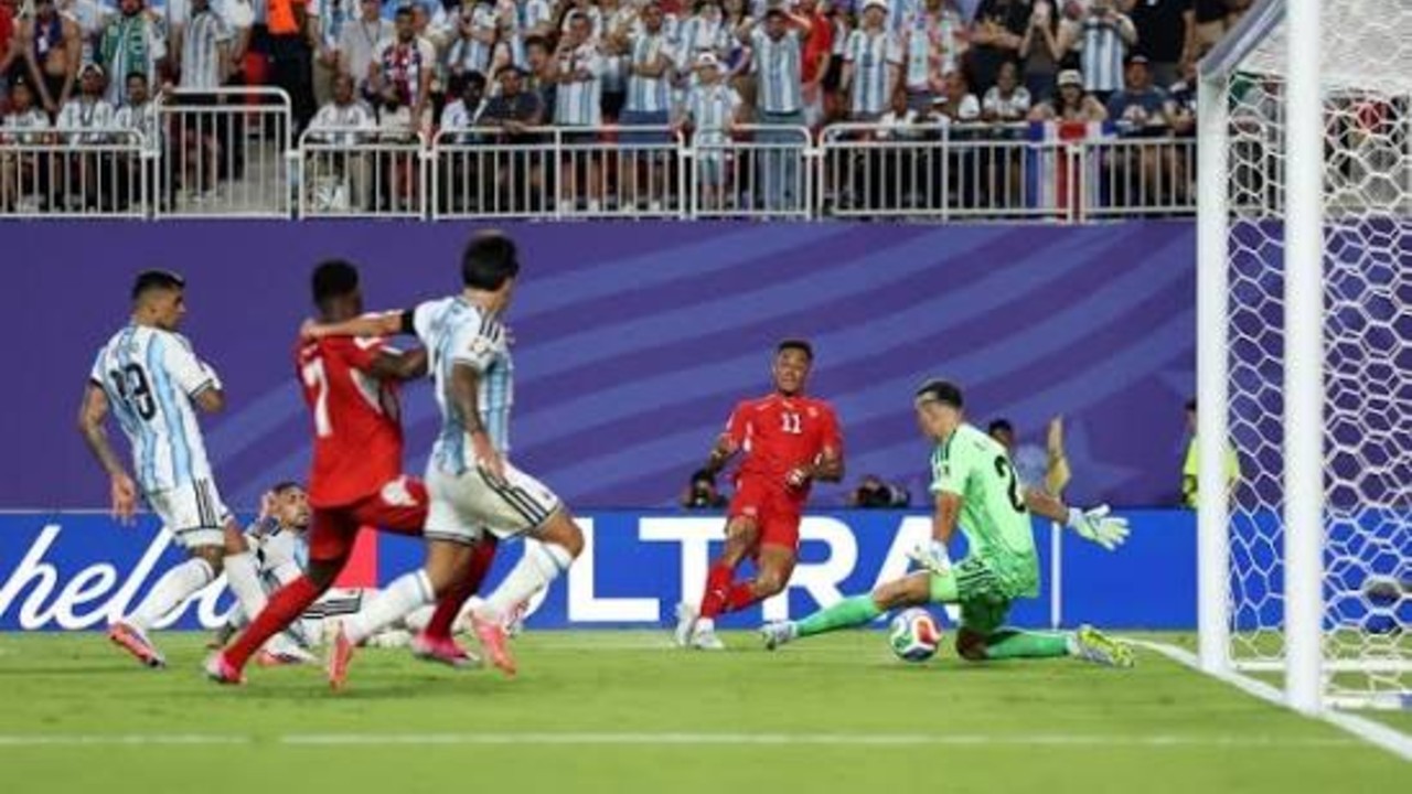 世界杯 1/4 决赛，阿根廷加时 3-1 瑞士进 4 强， 小蜘蛛破门恩博洛假摔，如何评价本场比赛？