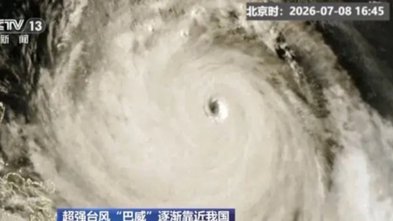 台风巴威减弱为强台风级，可能不会擦过台湾岛，11 日将正面袭击浙江福建，当地情况如何？可做哪些准备？
