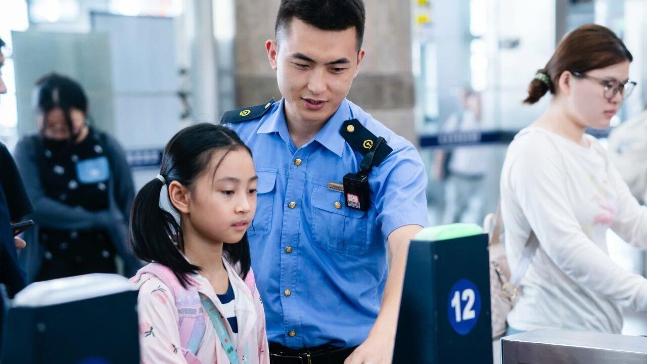 儿童能否单独乘火车出行？官方解答