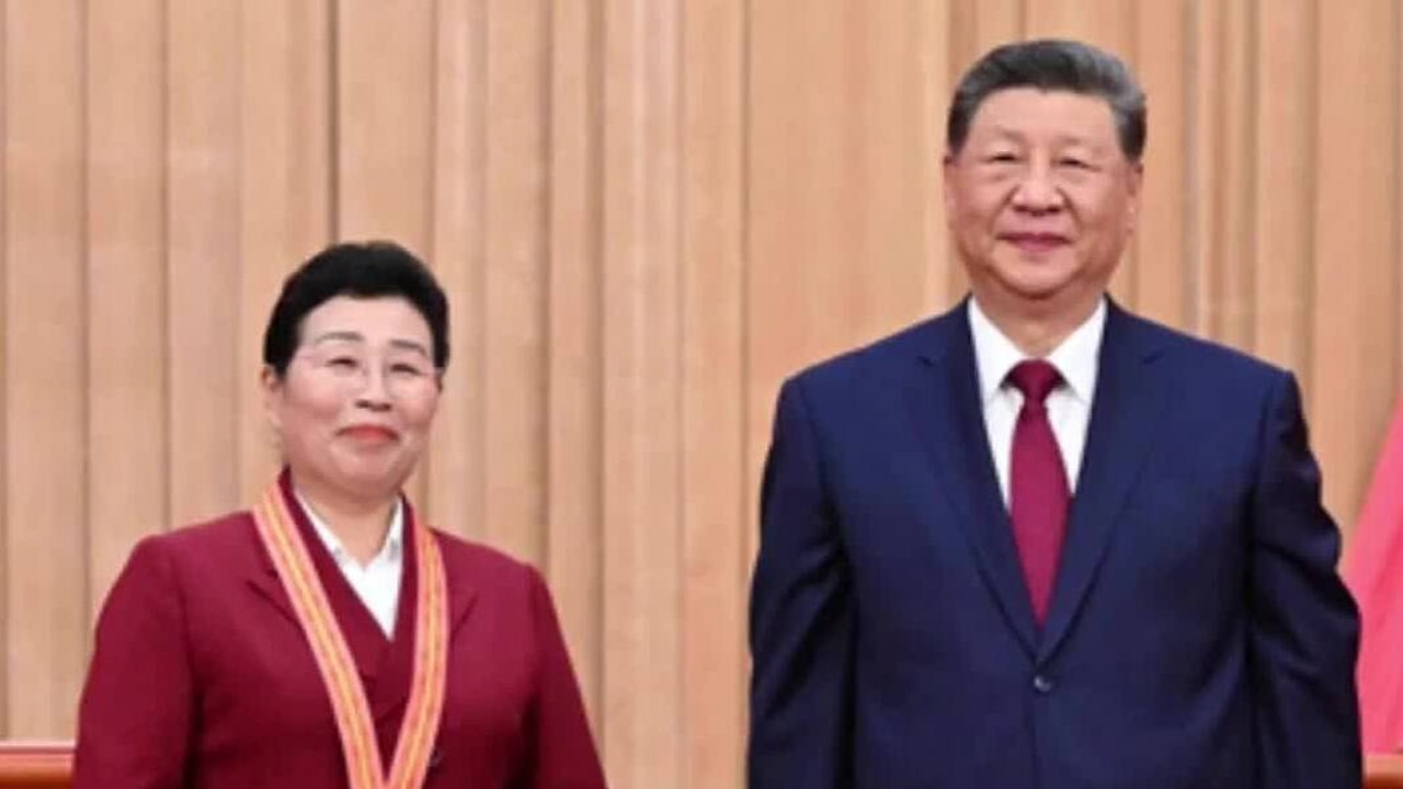 习近平同黑山总统互致贺电