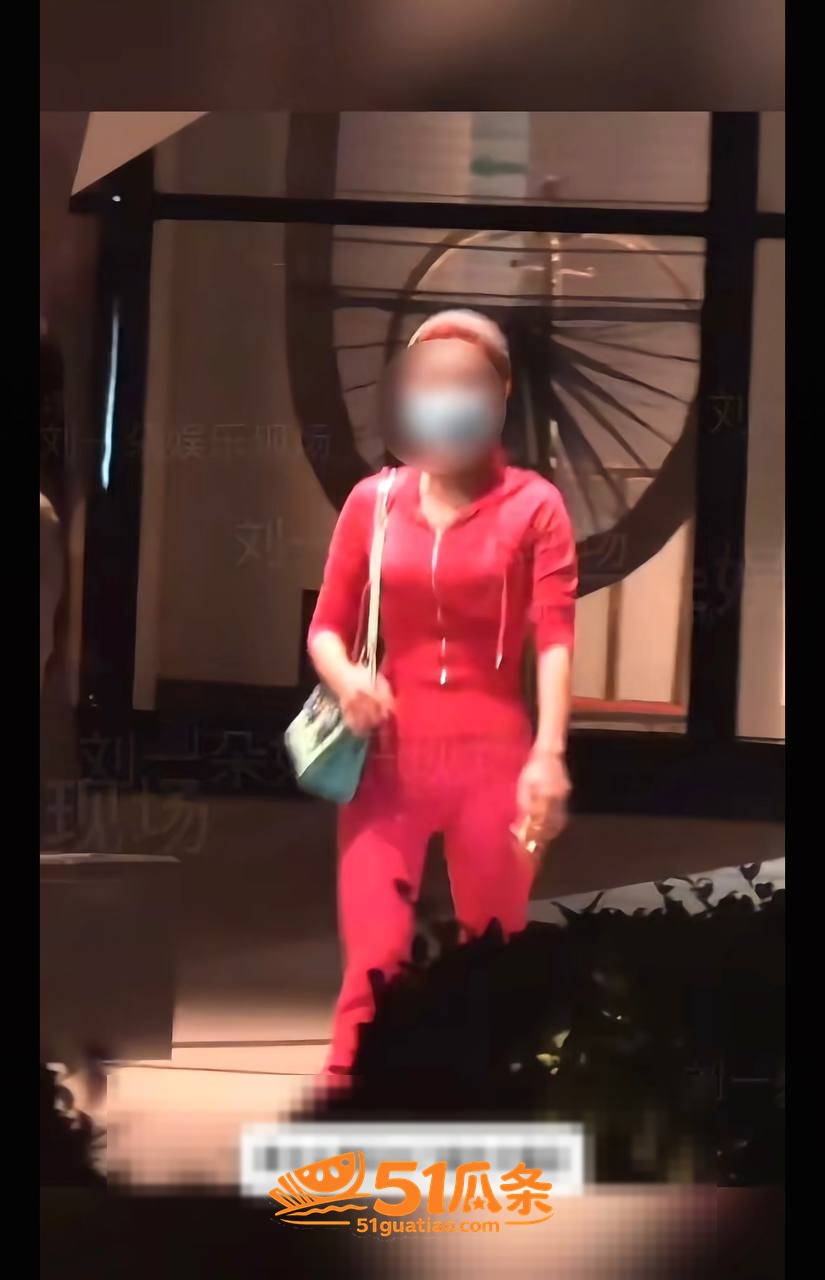 包贝尔 深夜潜入红发相关图片31