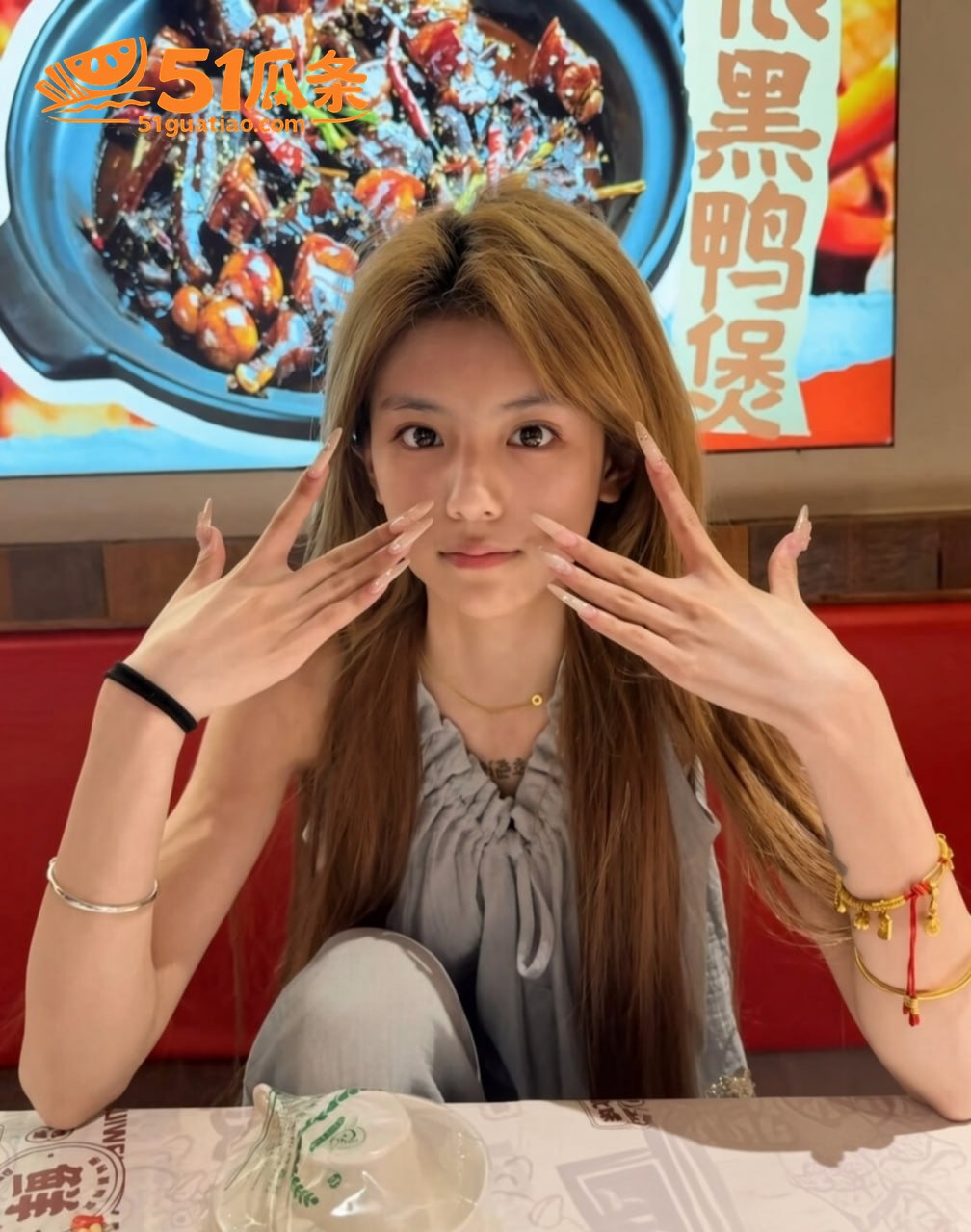 快手千万粉网红木子姥姥翻车 偷录小慧璇子床戏 陪睡黑料被翻出
