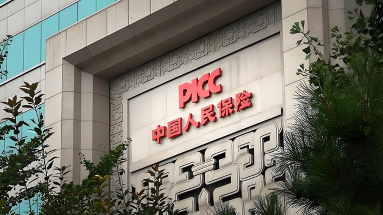 两家万亿级央企换帅
