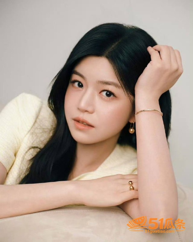 陈妍希 离婚后首谈旧账 4亿财产与集邮争议曝光
