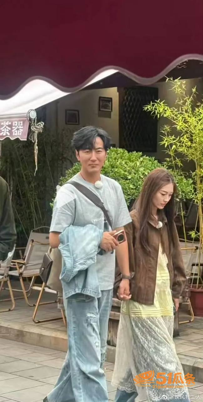 高梓淇 缺席儿子探视相关图片36