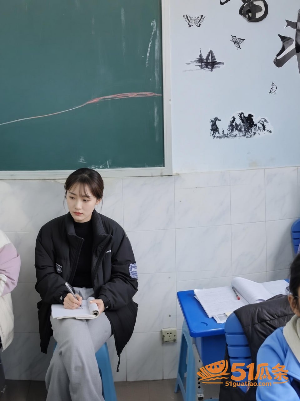 陆知夏 校园气质学姐相关图片2