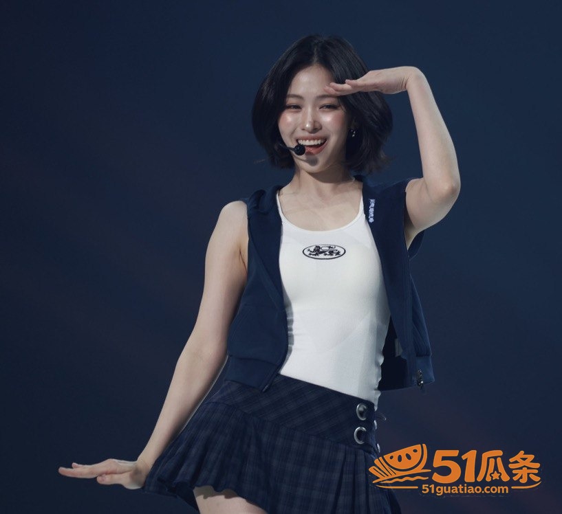 申留真 巡演舞台扣逼相关图片5