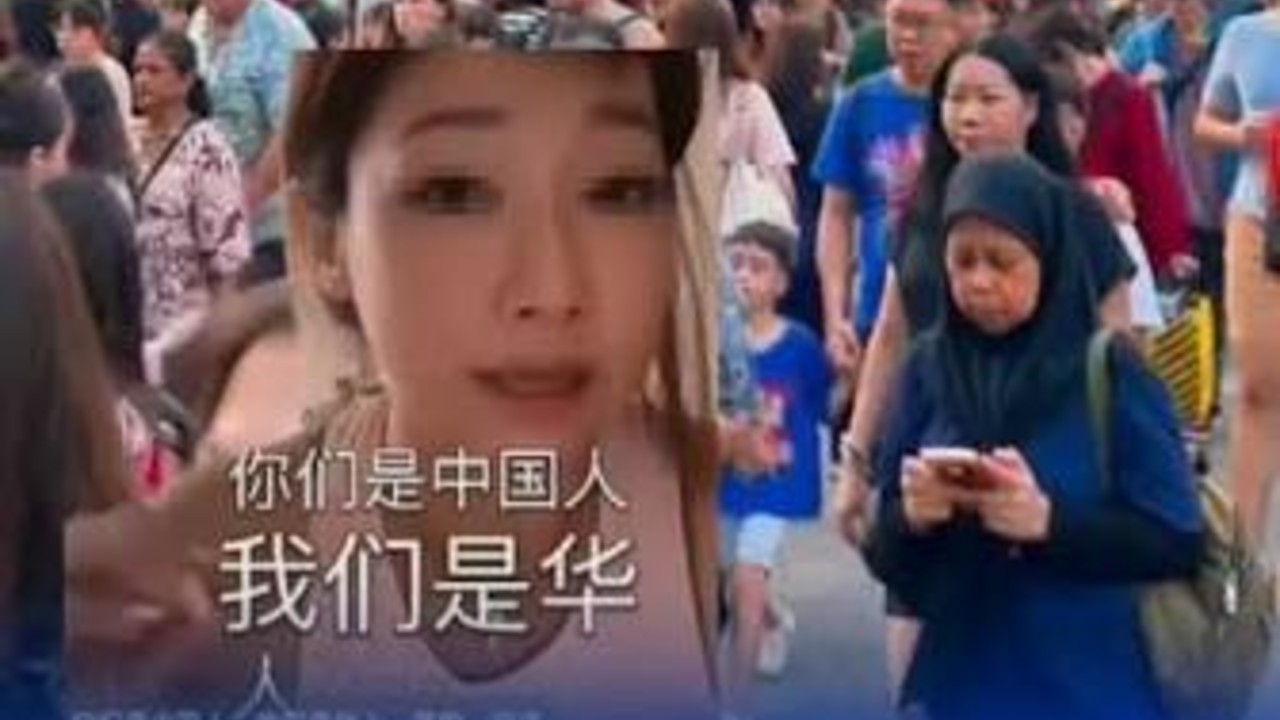 新加坡女子不满被当成中国人：我们是华人！