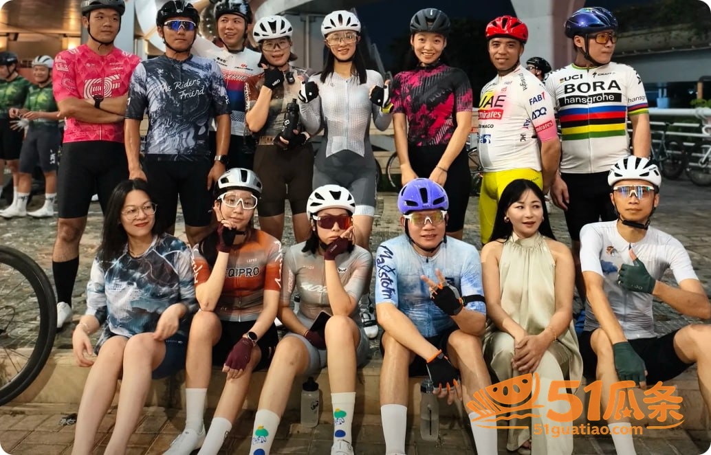 麦佳琪 骑行圈出轨门相关图片6