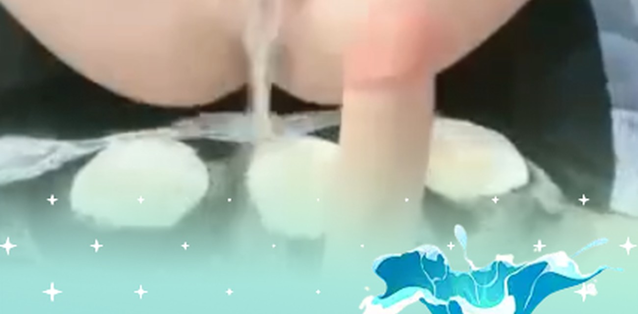 美少女粉嫩逼 自慰鸡巴敏感放进去高潮喷水视频封面
