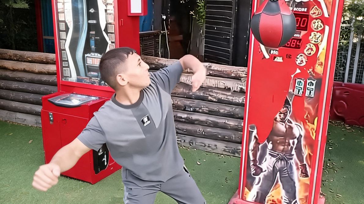 👊亿 拳 超 人👊