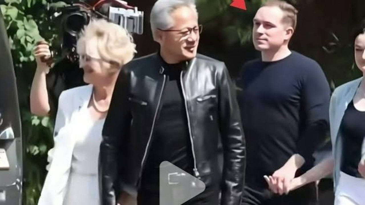 黄仁勋女婿晋升英伟达副总裁并操盘核心业务，释放了哪些信号？