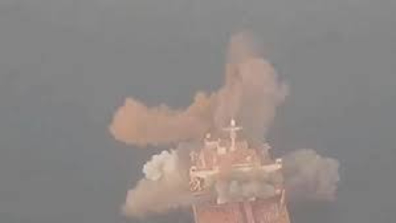 一油轮在霍尔木兹触雷 伊朗公布画面