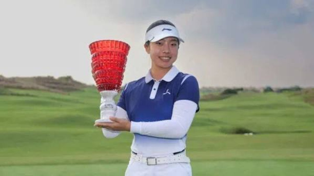 刘国梁 16 岁女儿刘宇婕登顶高尔夫中国女子公开赛，成赛事创办以来首位业余冠军，哪些信息值得关注？