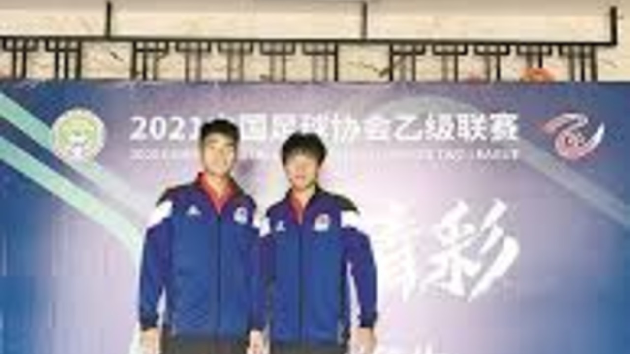 闽超决赛厦门队戴与菱备战