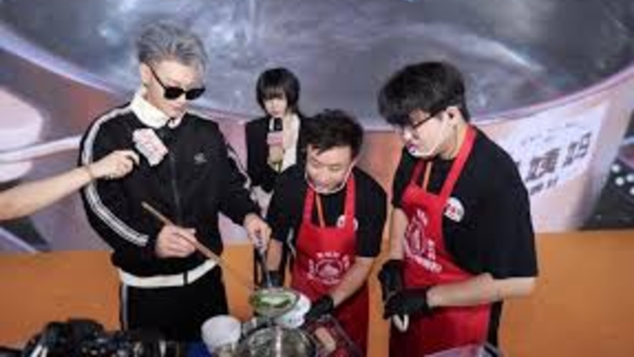 黄子韬直接包场免费请你们吃肥姨妈
