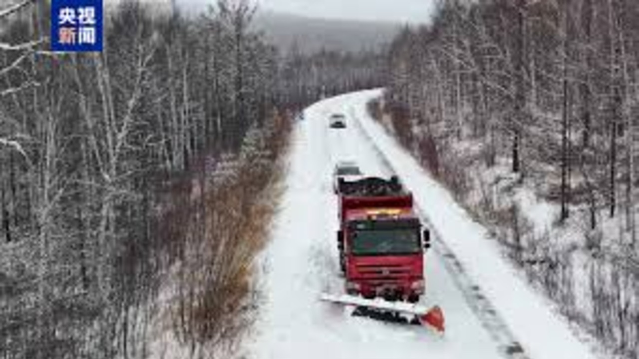 黑龙江降雪多条国道限速