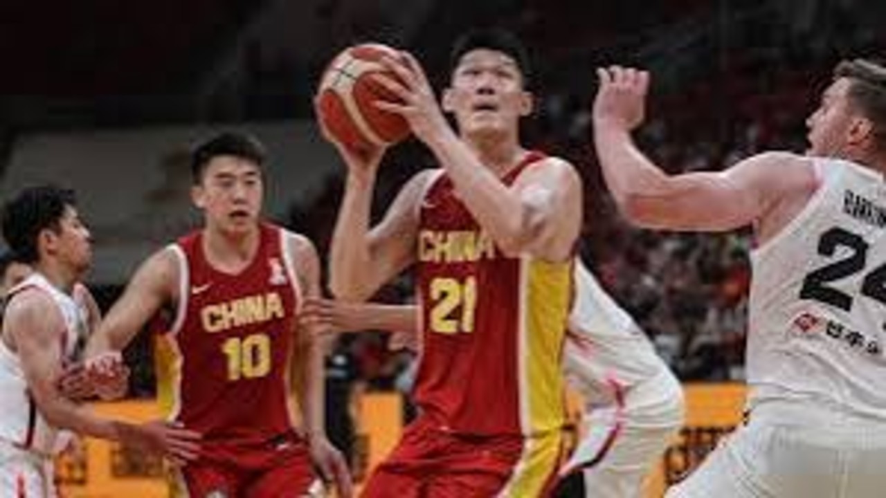 中国男篮主场迎战日本男篮