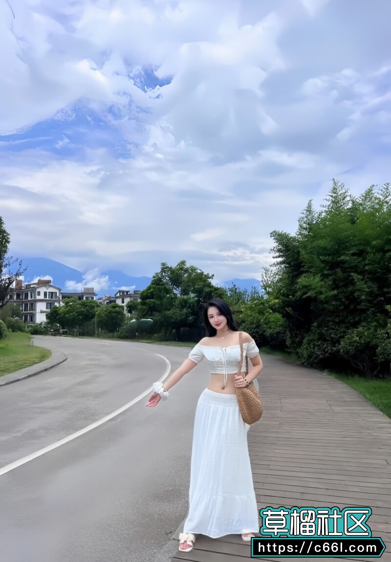 高颜值极品御姐与男友出租屋自拍视频流出 身穿黑丝骑乘狂操 最后那段裸舞太销魂了 - 图3