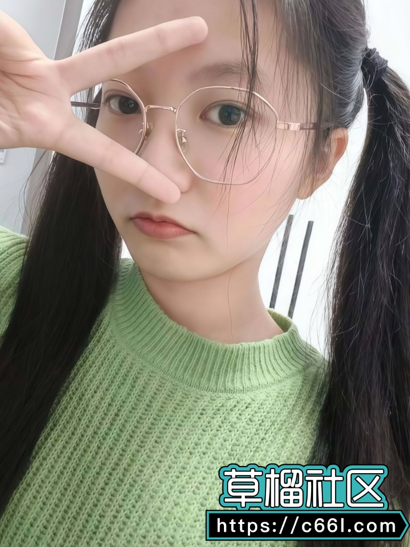 南阳理工 杨梦格 约炮视频流出 酒吧邂逅富二代 当晚酒店无套暴操  - 图1